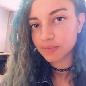 Meet your Posher, Angela